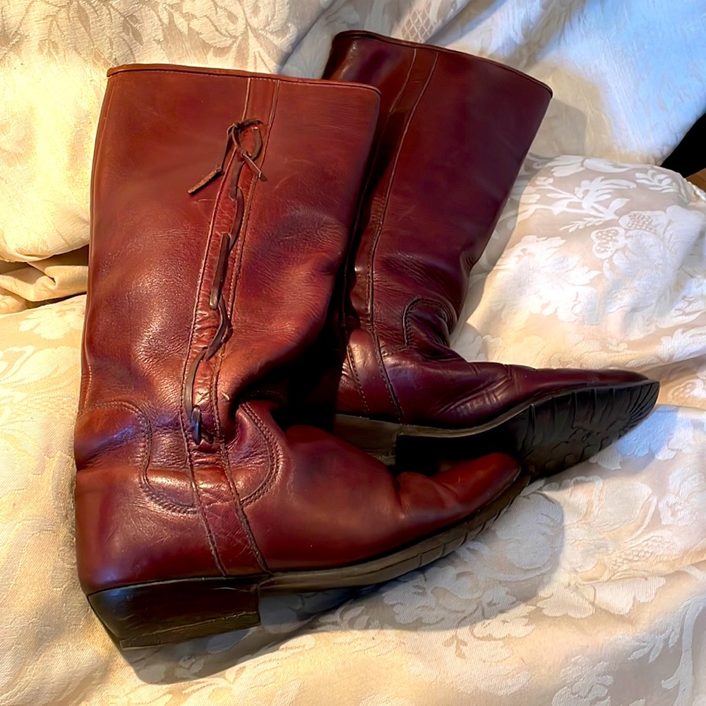 Medium brown western style winter leather boots size 8